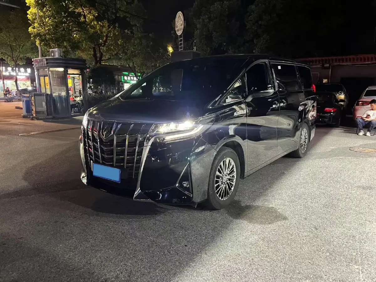 2021 Toyota Alphard 2.5L 117HP L4 E-CVT Hybrid