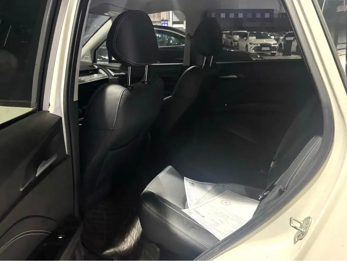 2023 NETA AYA thumbnail 3