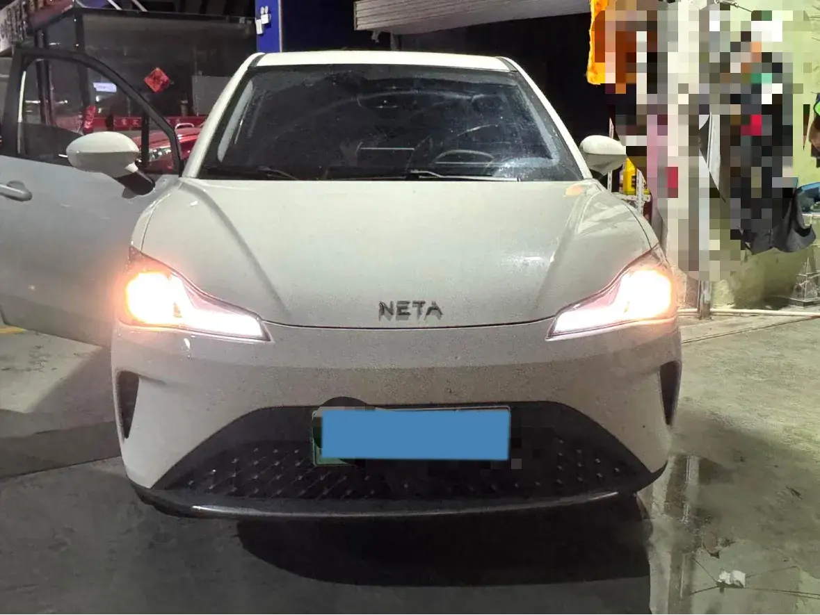 2023 NETA AYA thumbnail 4