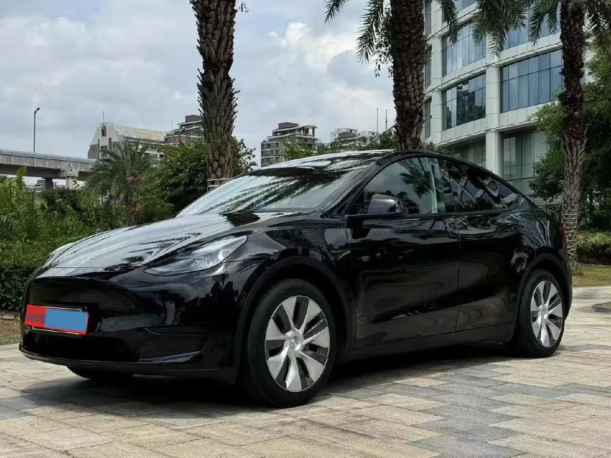 2022 Tesla Model Y BEV 60KWH