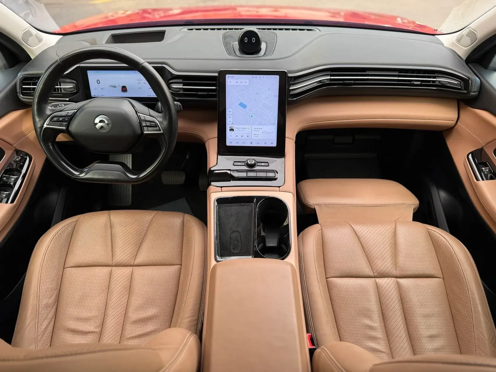 2018 NIO ES8 thumbnail 4