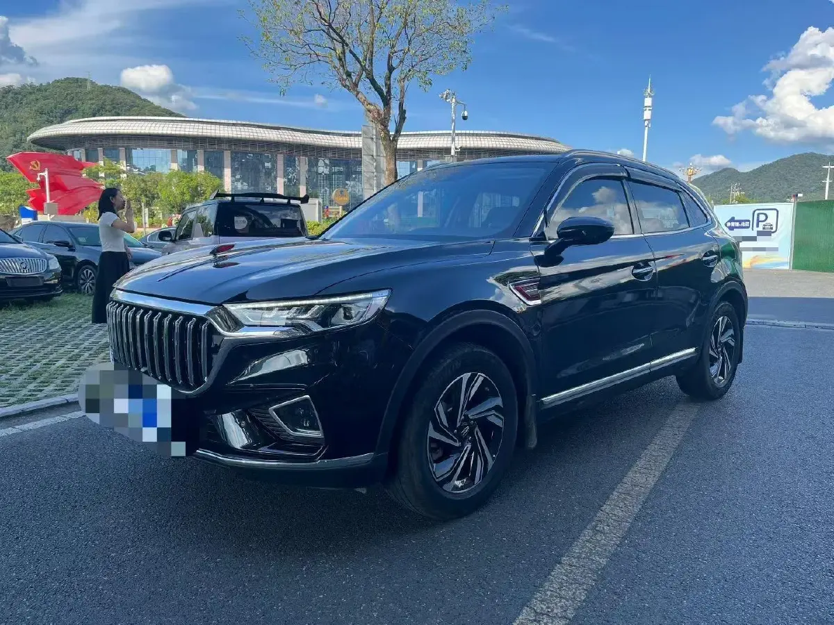 2022 HongQi HS5 2.0T 224HP L4 6AT