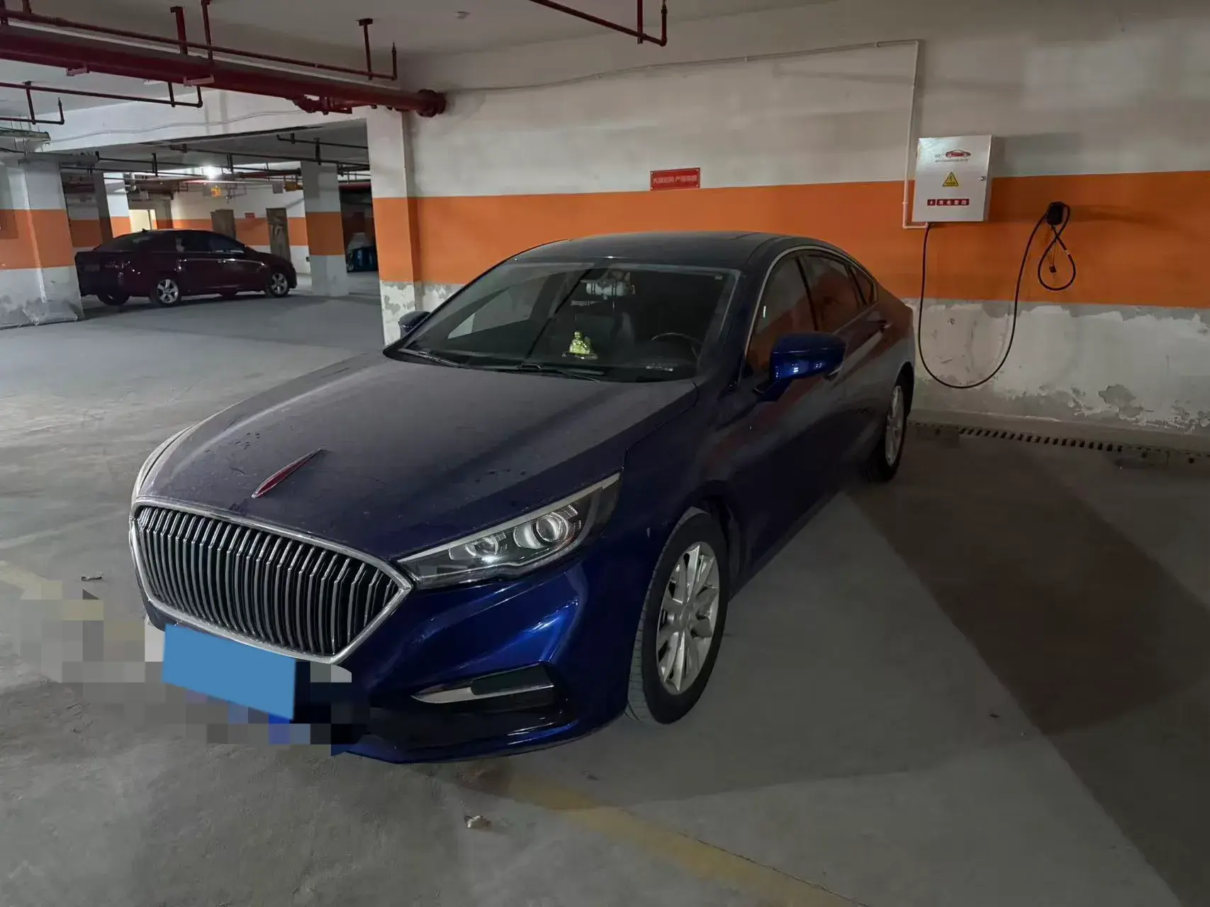 2018 HONGQI H5 view 1