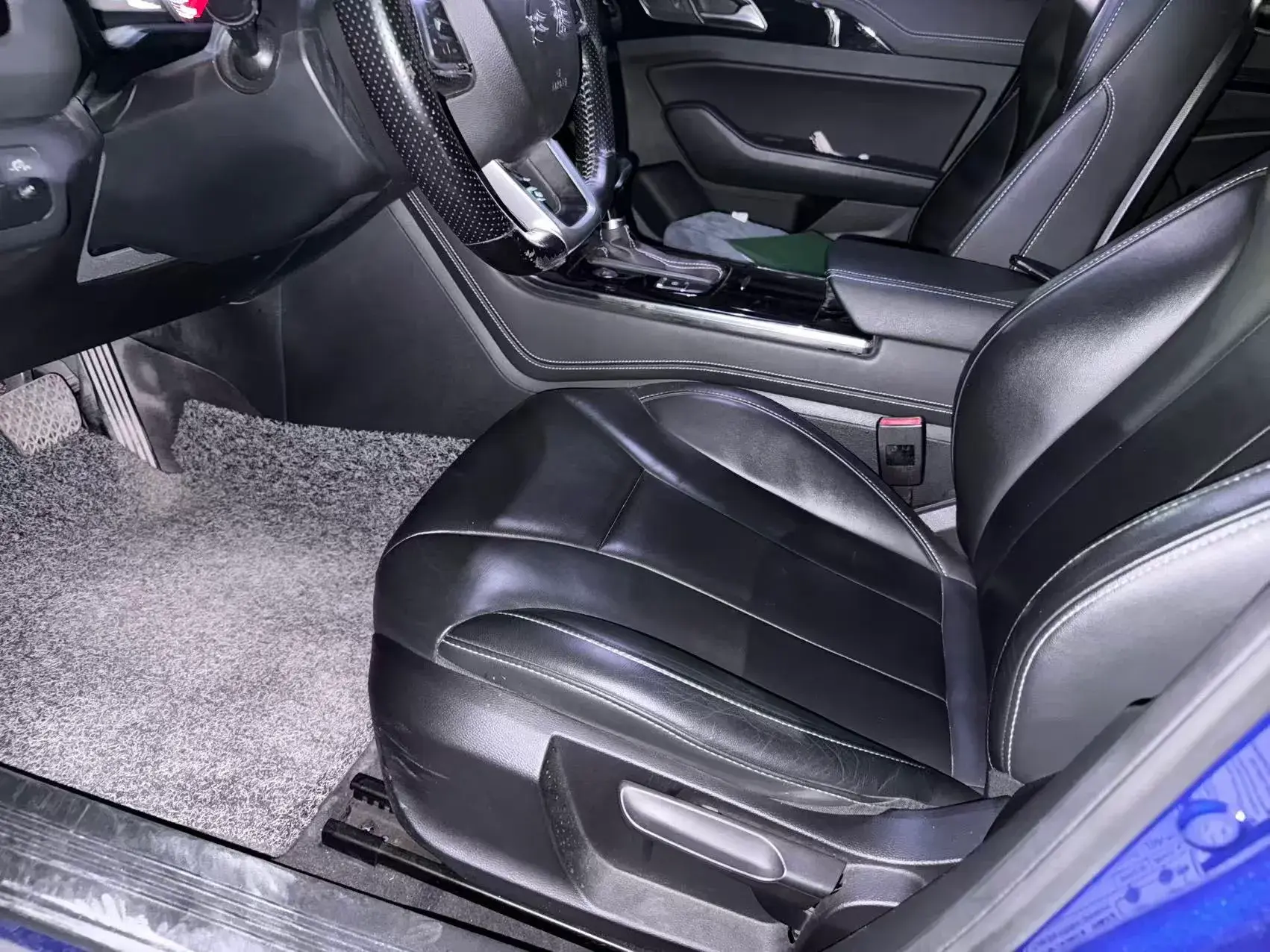 2018 HONGQI H5 thumbnail 2