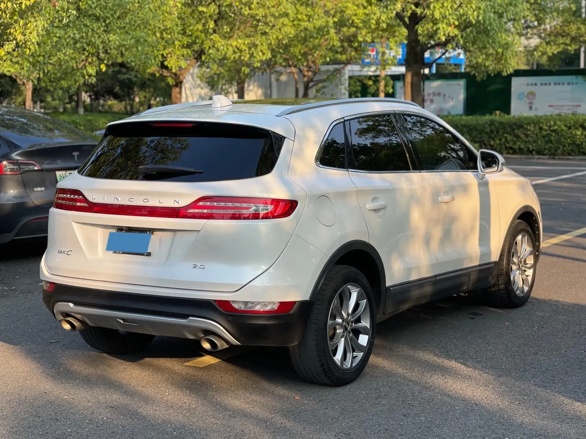 2018 LINCOLN MKC thumbnail 4