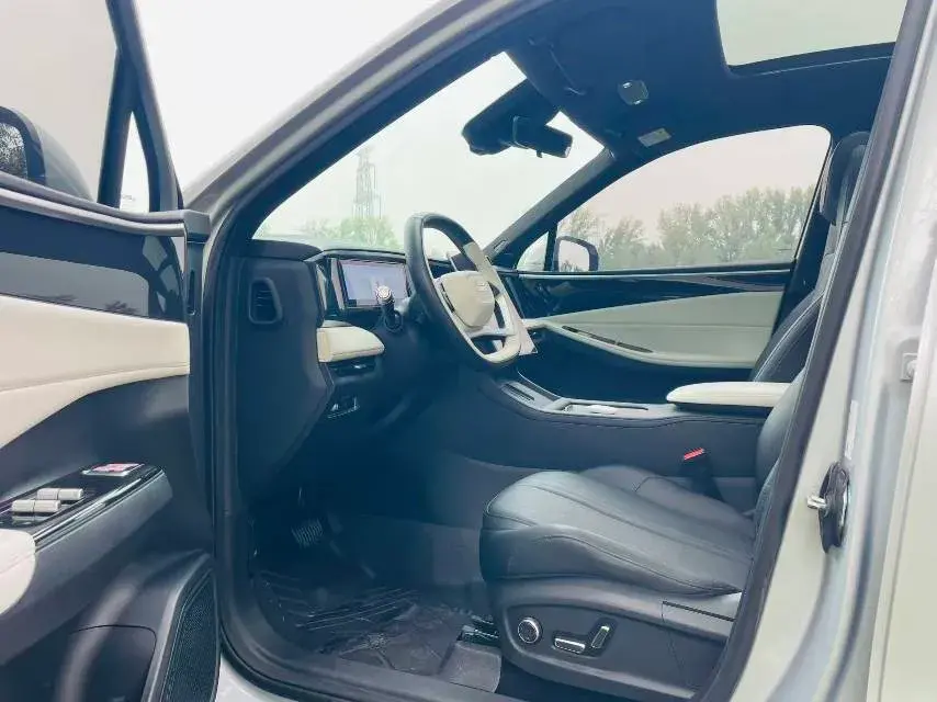 2024 GEELY GALAXY thumbnail 4