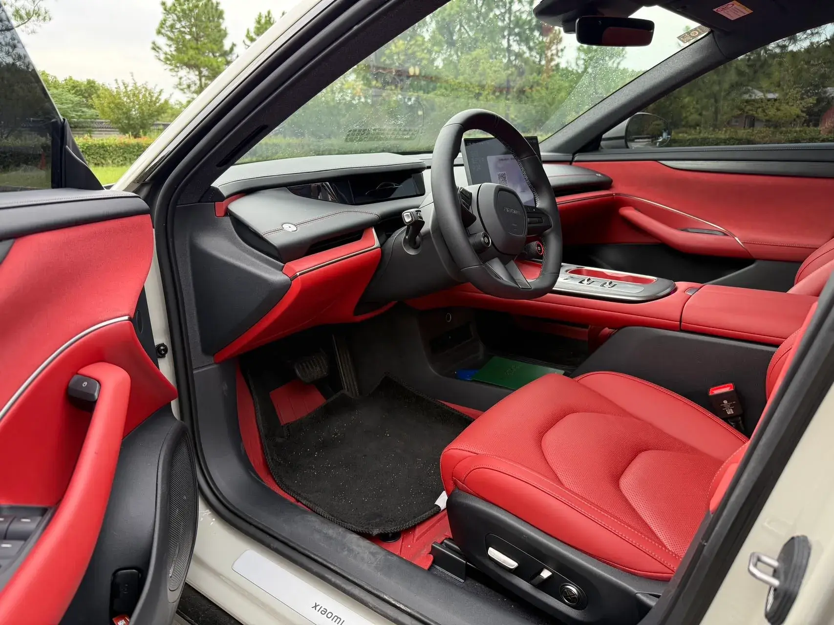 2024 MI SU7 thumbnail 4