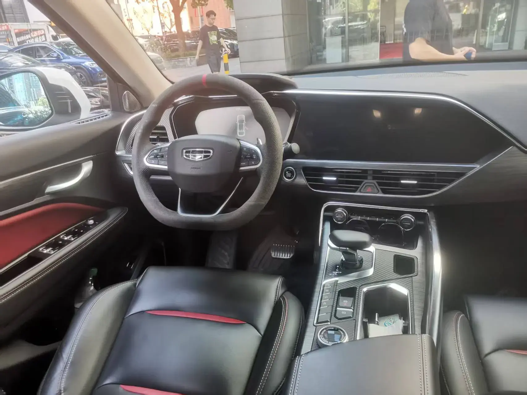 2019 GEELY TUGELLA thumbnail 4