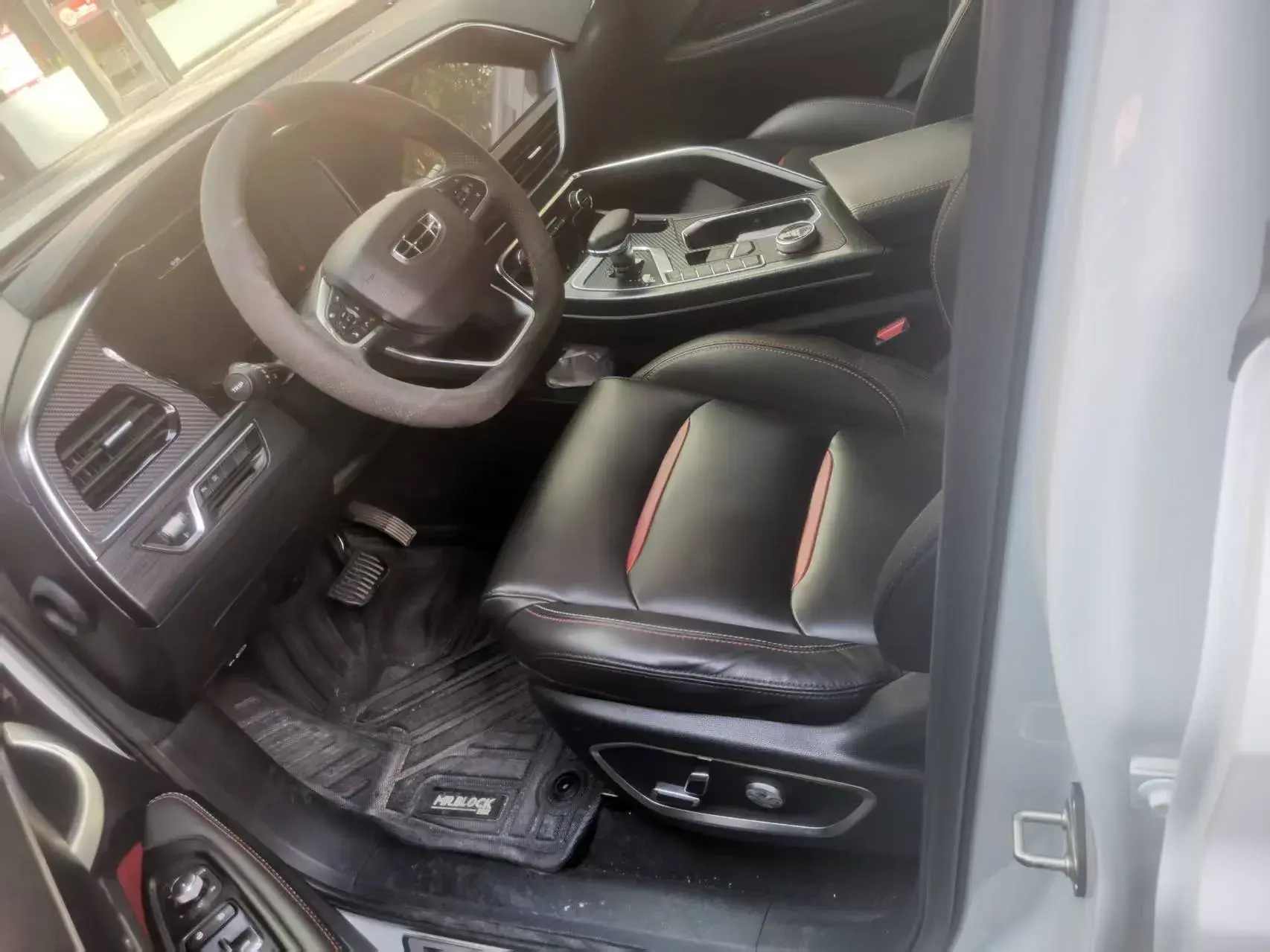 2019 GEELY TUGELLA thumbnail 3