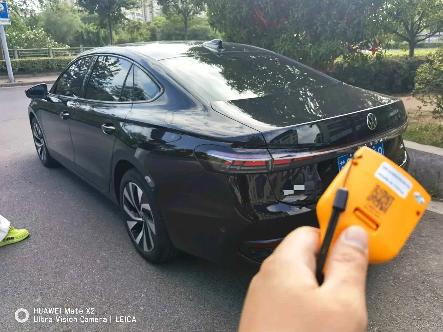 2025 VOLKSWAGEN PASSAT thumbnail 4