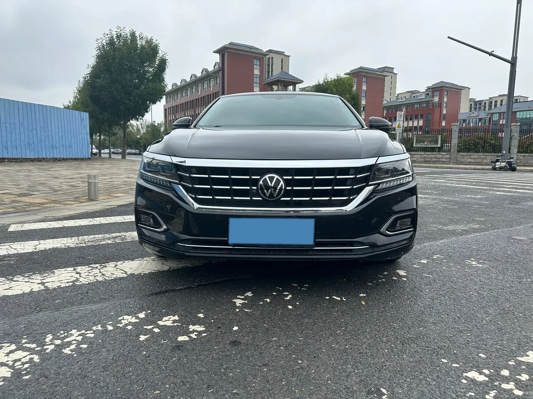 2021 VOLKSWAGEN PASSAT thumbnail 2