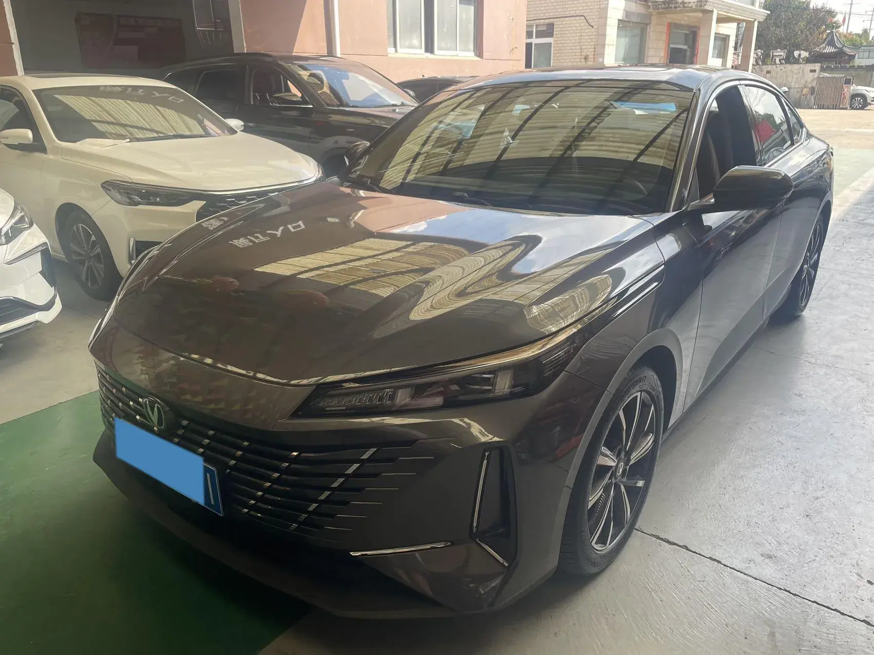 2024 CHANGAN EADO view 1