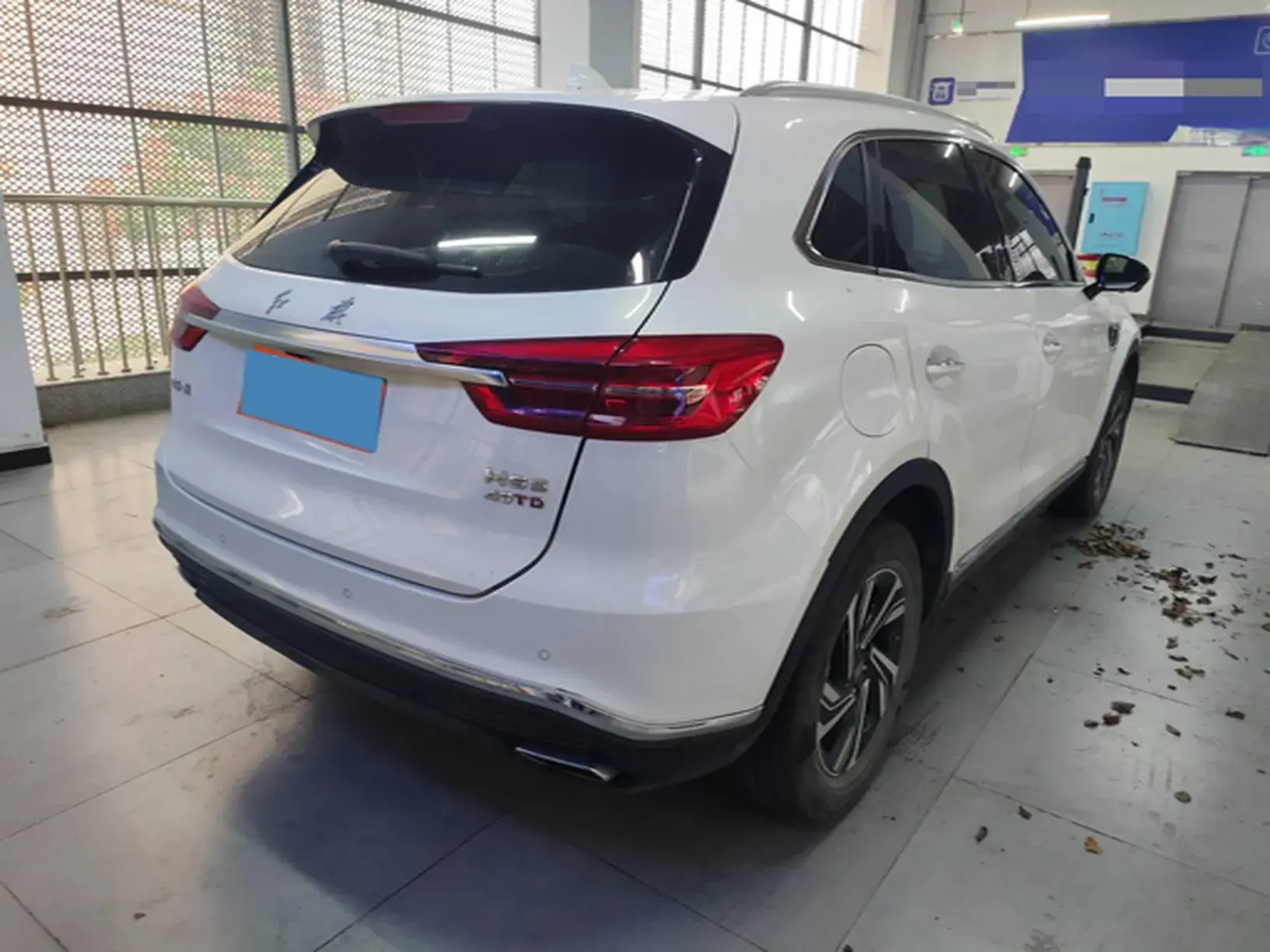 2022 HONGQI HS5 thumbnail 3