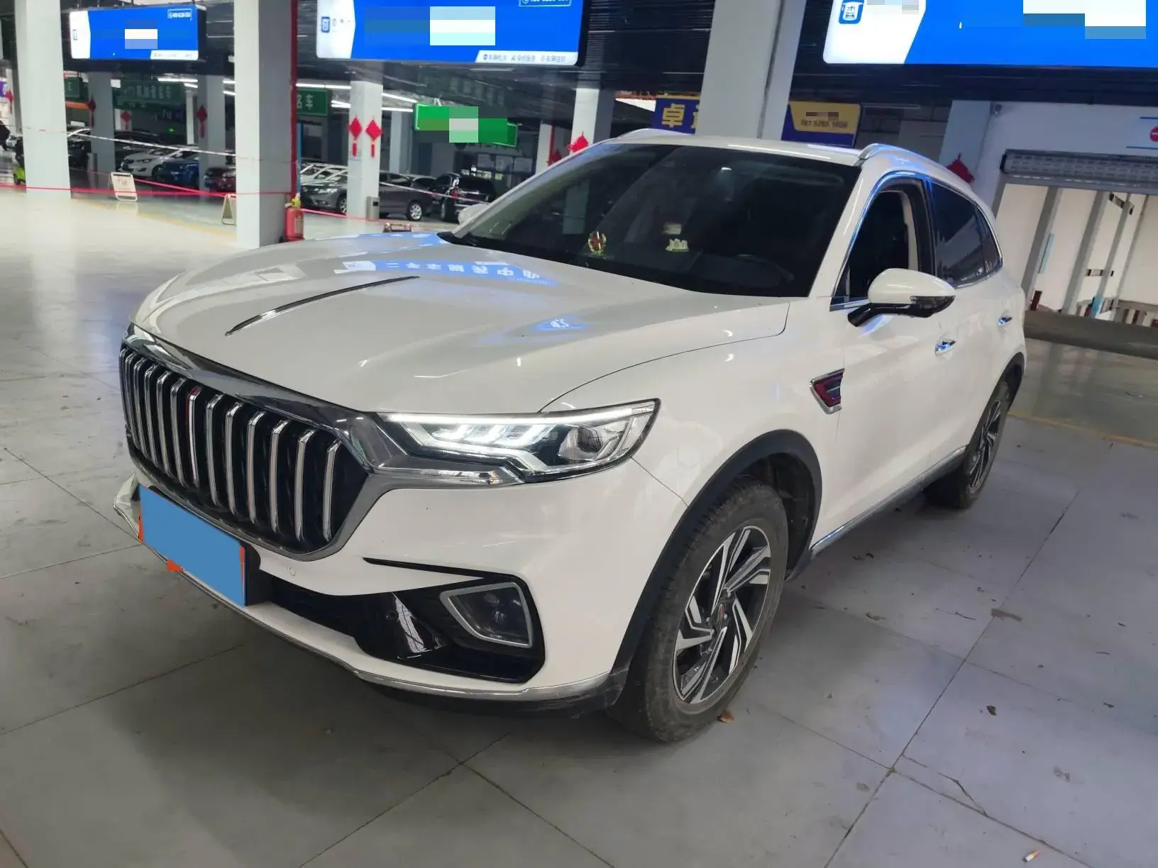 2022 HONGQI HS5 view 1