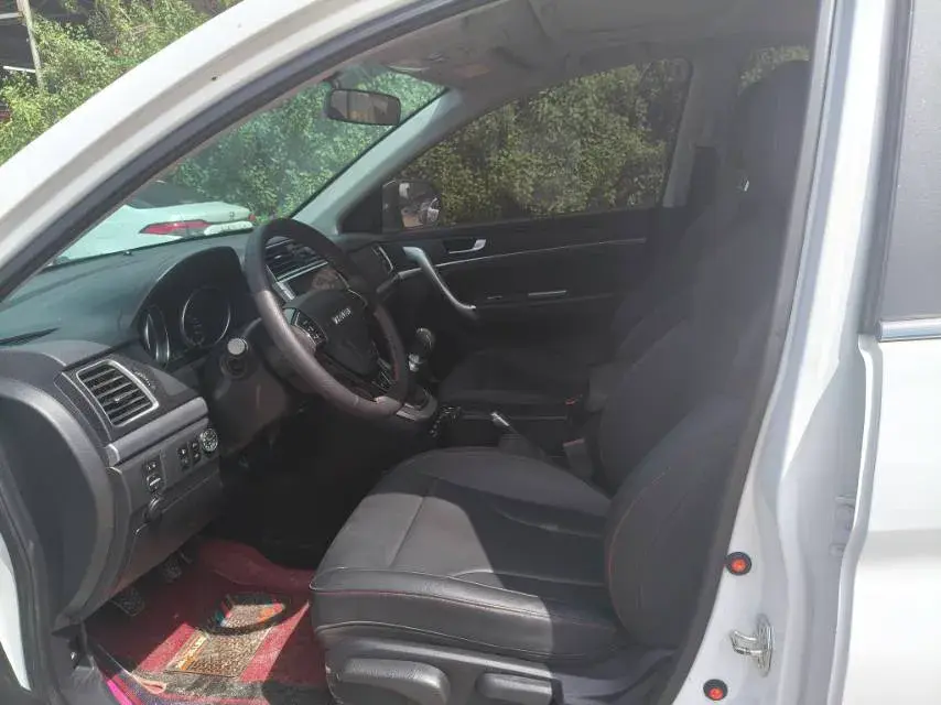 2017 HAVAL M6 thumbnail 4