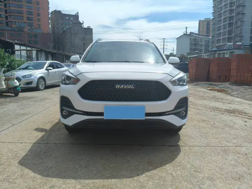2017 HAVAL M6 thumbnail 2