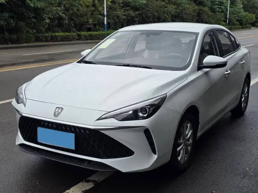 2023 ROEWE I5 view 1