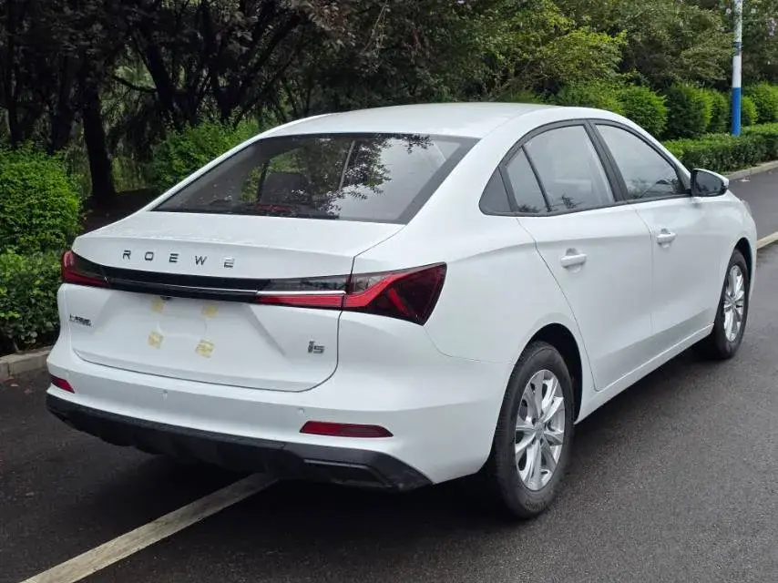 2023 ROEWE I5 thumbnail 3