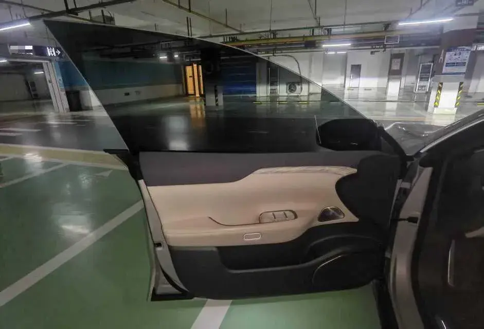 2021 VOLKSWAGEN ID.6 thumbnail 3