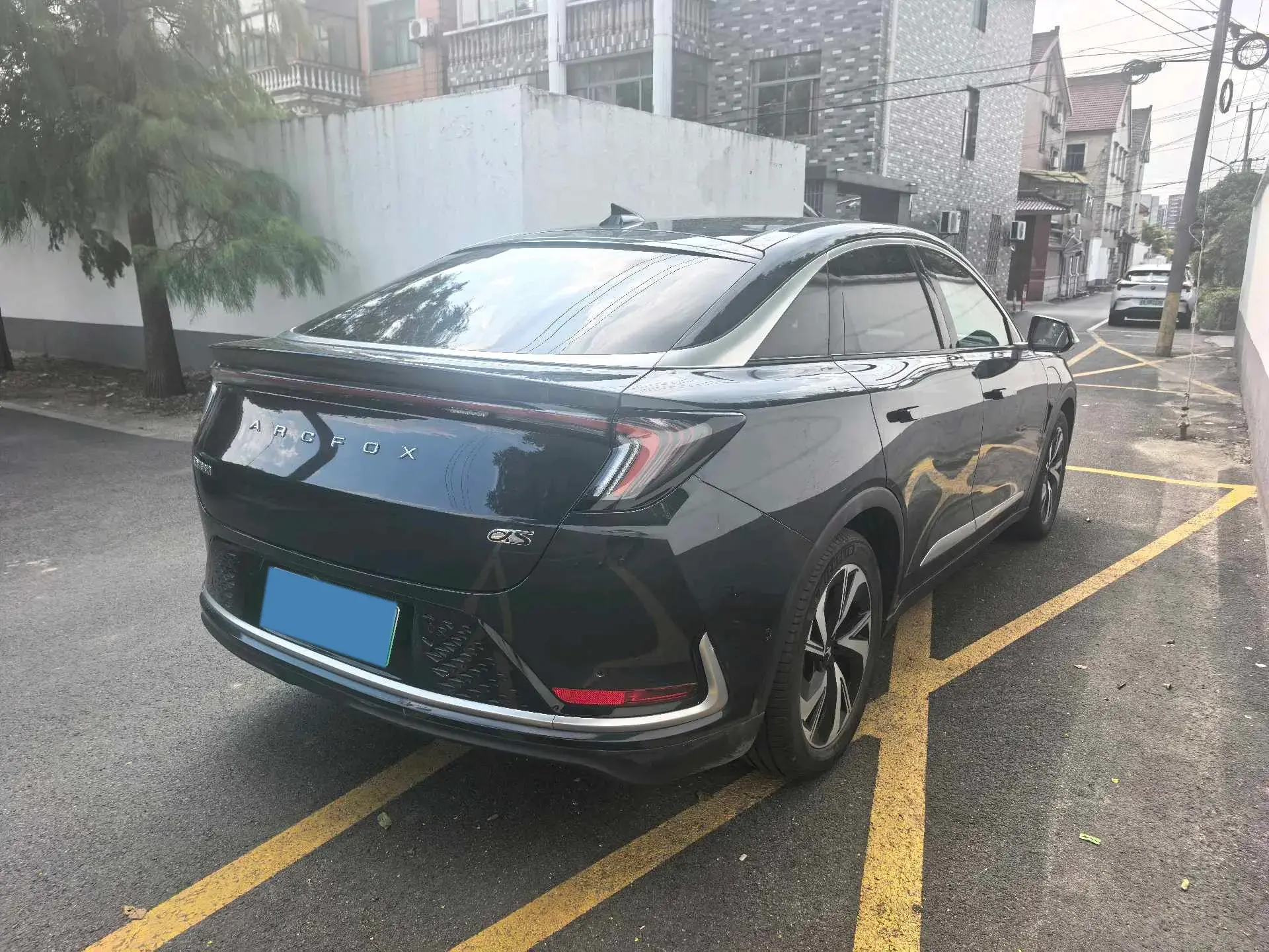 2021 ARCFOX ΑS thumbnail 4