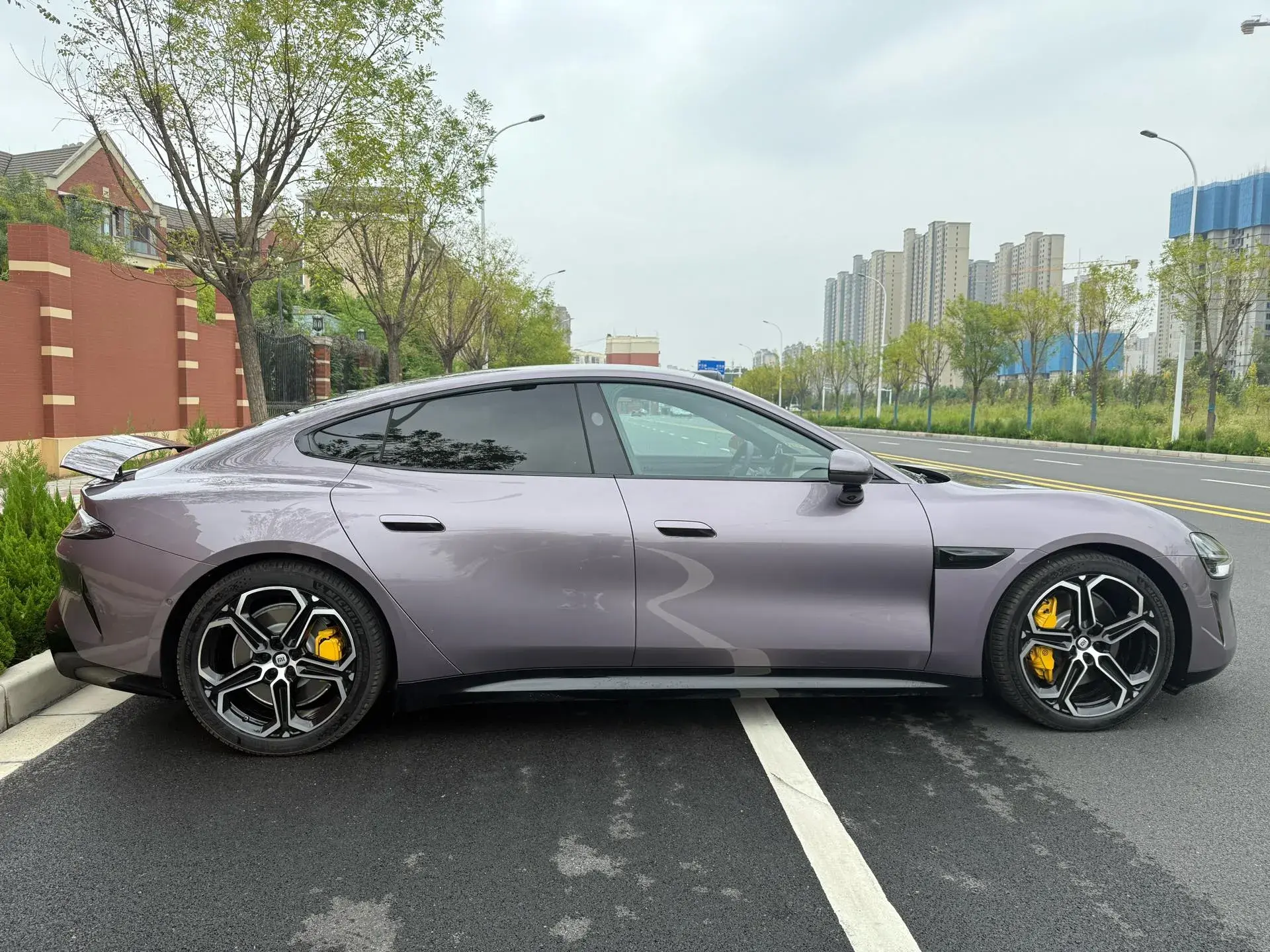 2024 MI SU7 thumbnail 4