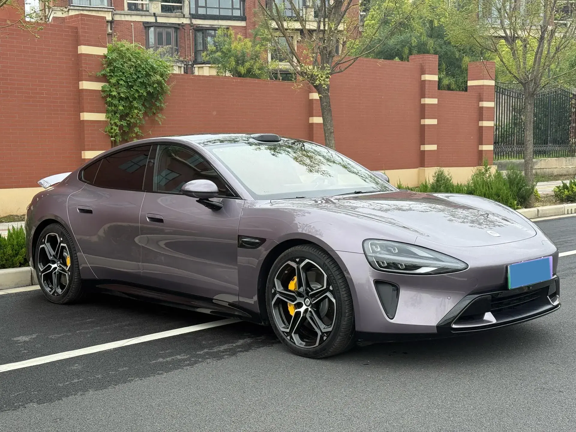 2024 MI SU7 thumbnail 3