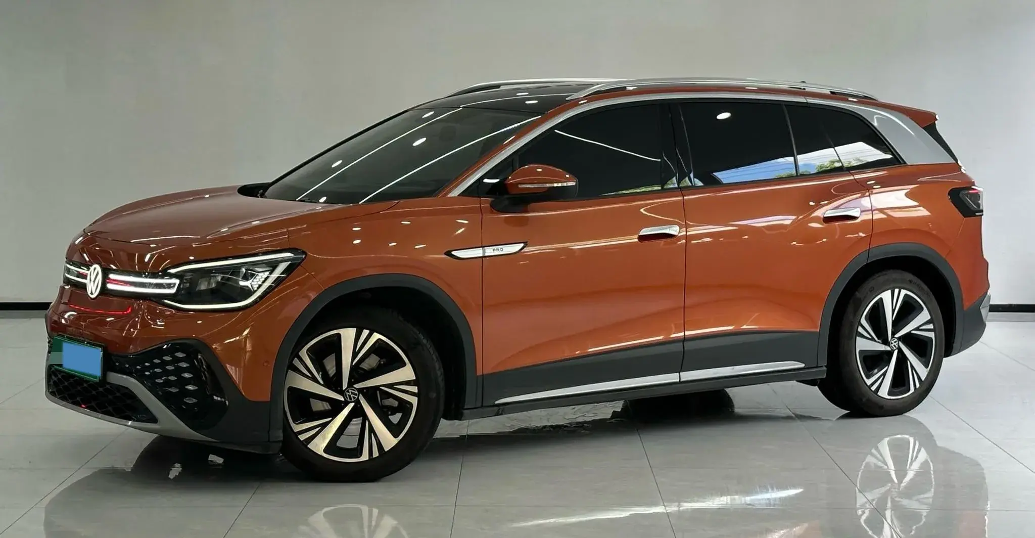 2022 VOLKSWAGEN ID.6 view 1