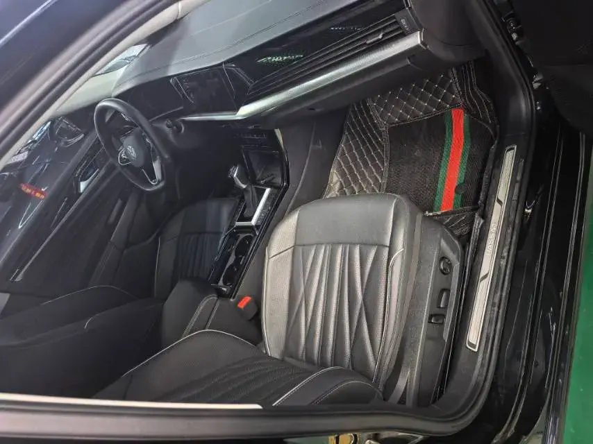 2022 VOLKSWAGEN PASSAT thumbnail 4