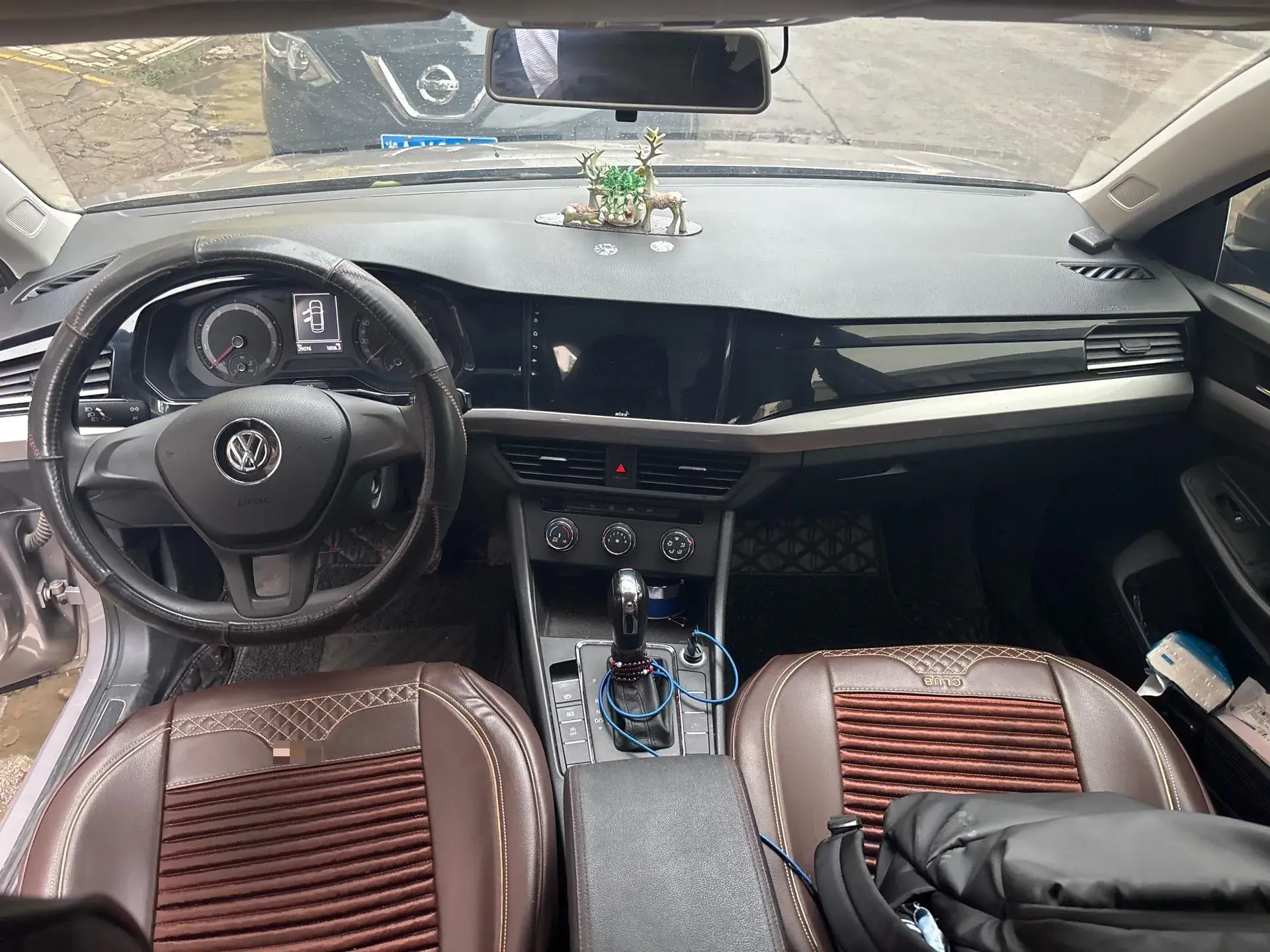 2019 VOLKSWAGEN BORA thumbnail 4