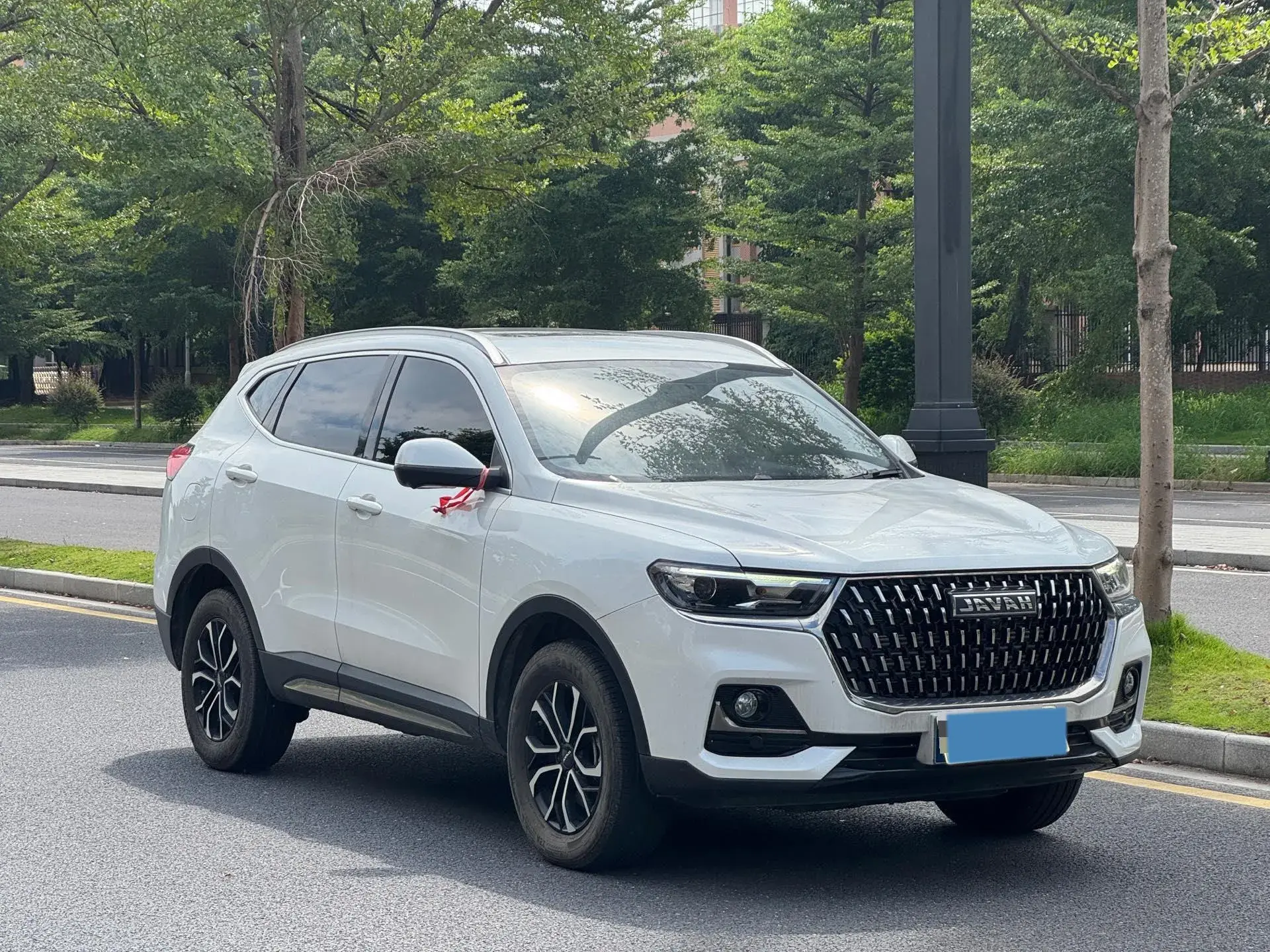 2023 HAVAL H6 thumbnail 2