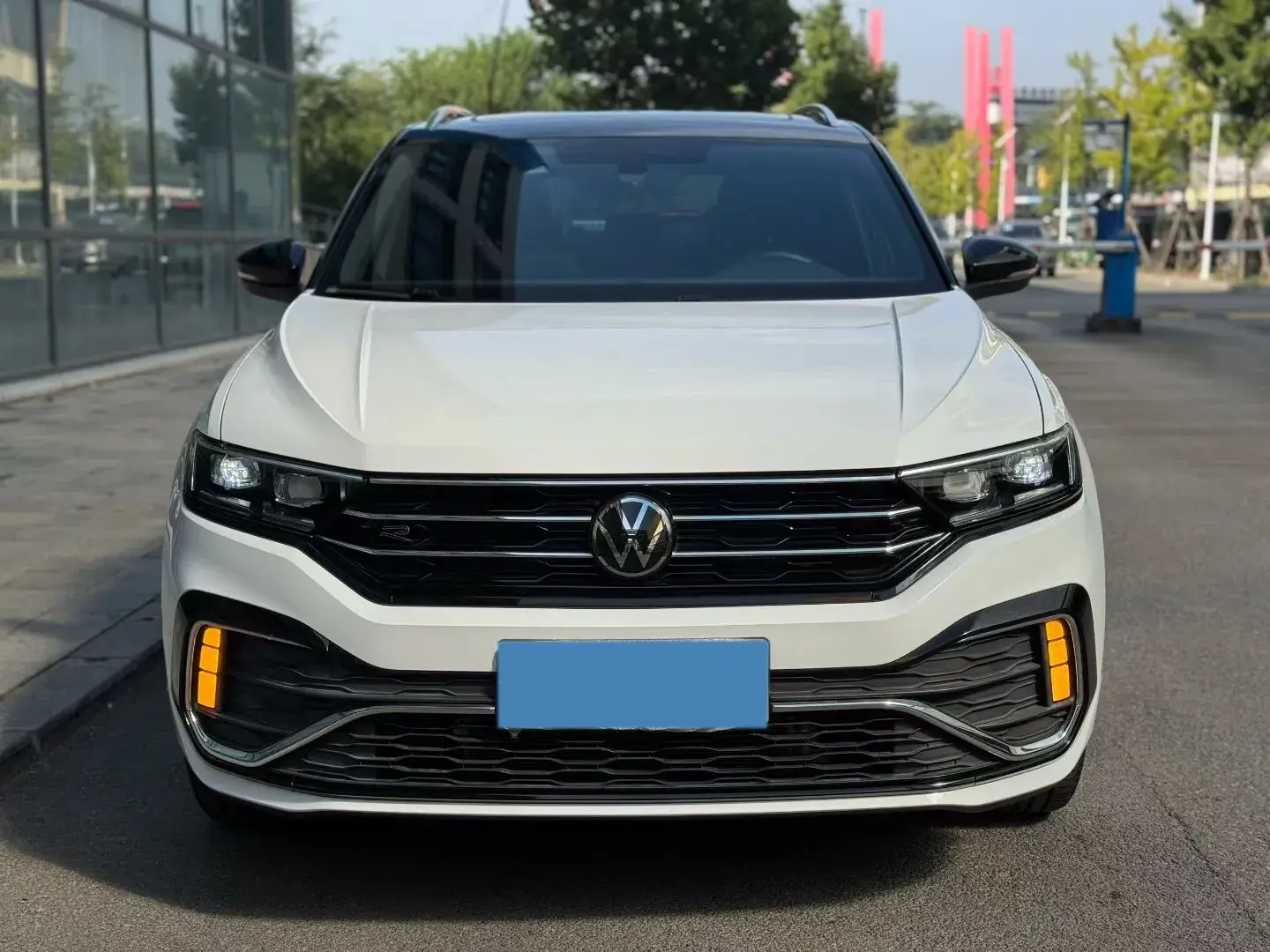 2022 VOLKSWAGEN T-ROC thumbnail 2