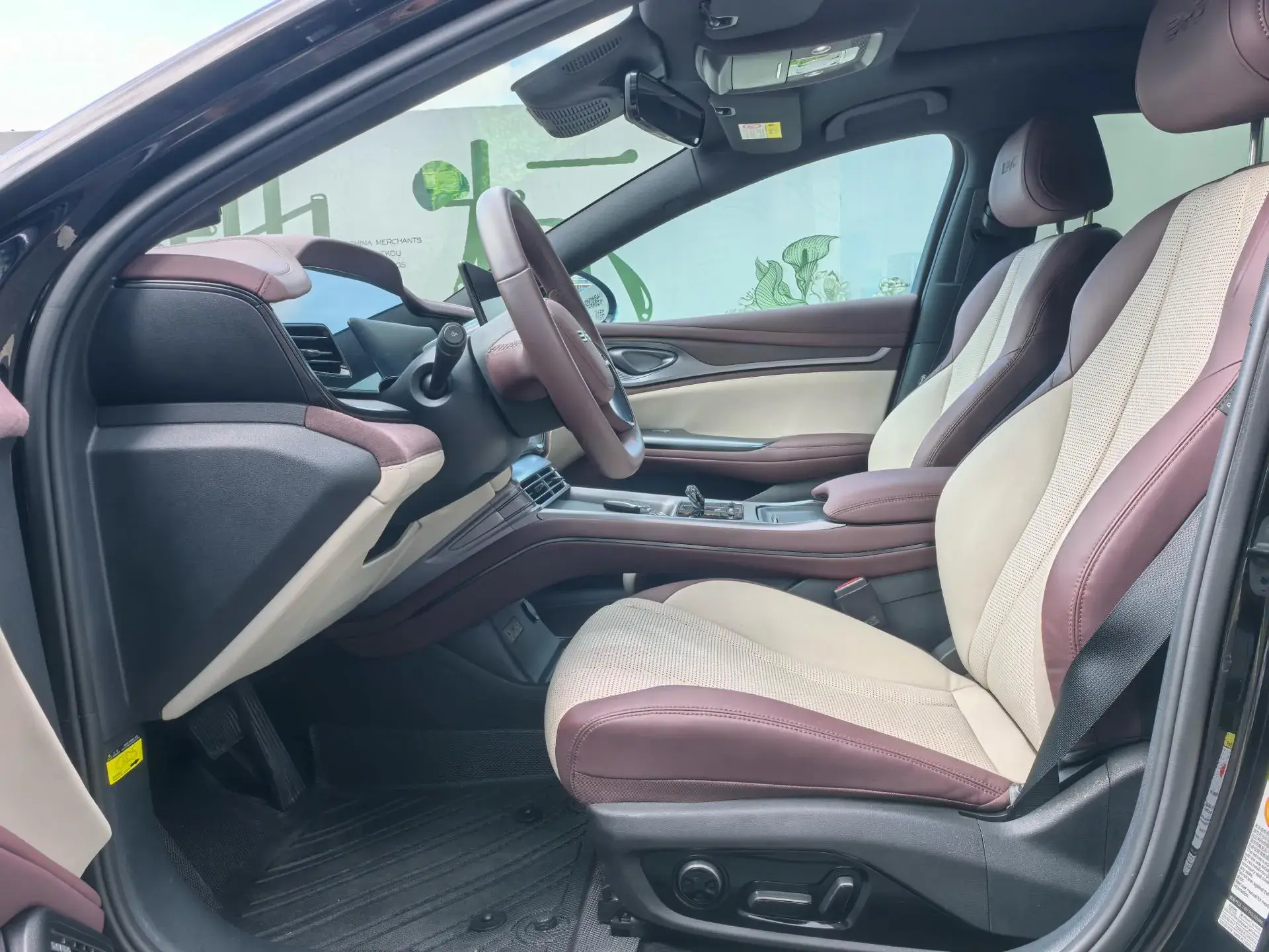 2023 BYD SEAL thumbnail 4