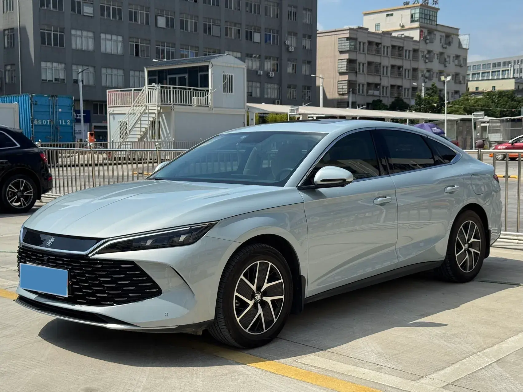 2024 BYD QINL view 1