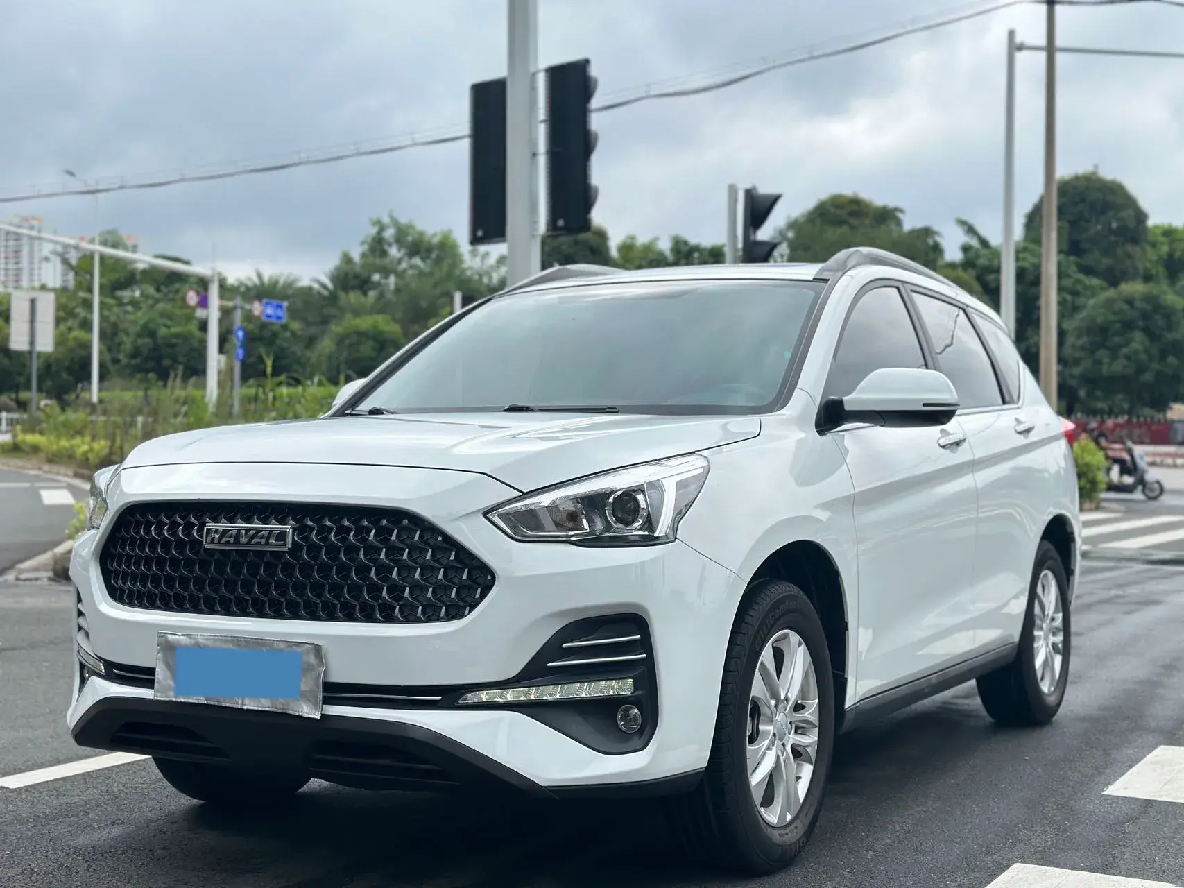 2019 HAVAL M6 view 1