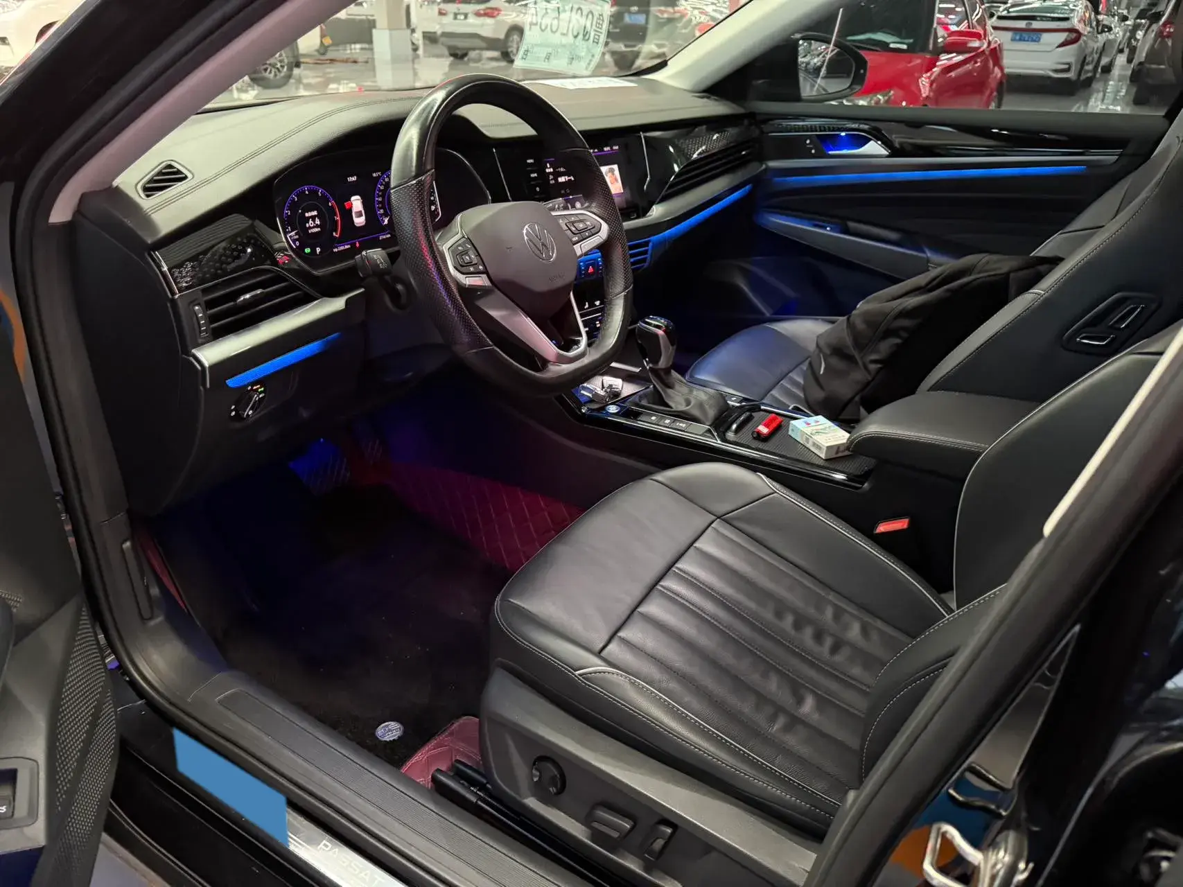 2022 VOLKSWAGEN PASSAT thumbnail 4