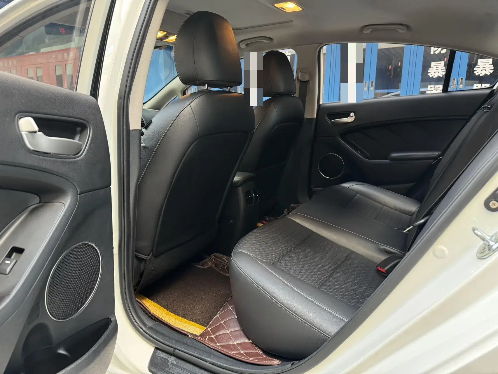 2017 KIA K3 thumbnail 4