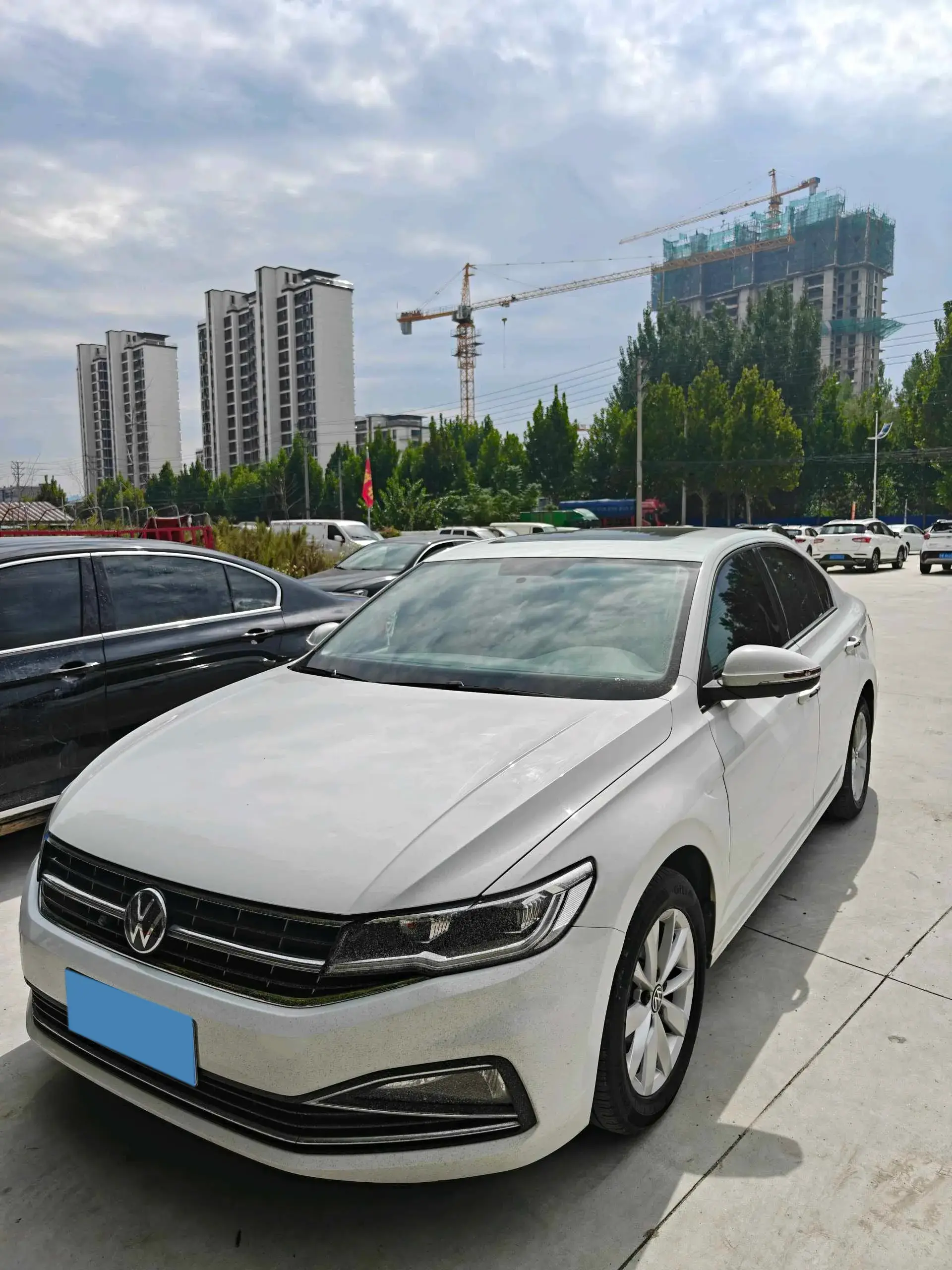 2021 VOLKSWAGEN BORA view 1