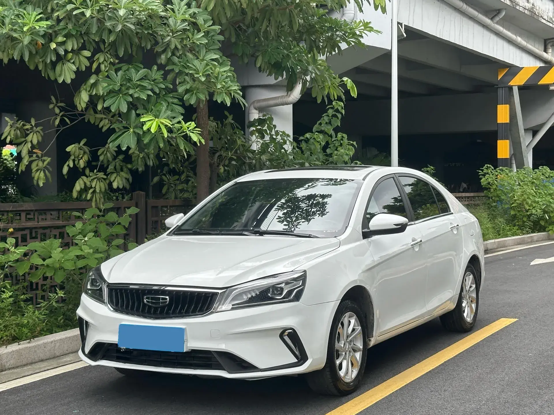 2021 GEELY EMGRAND view 1