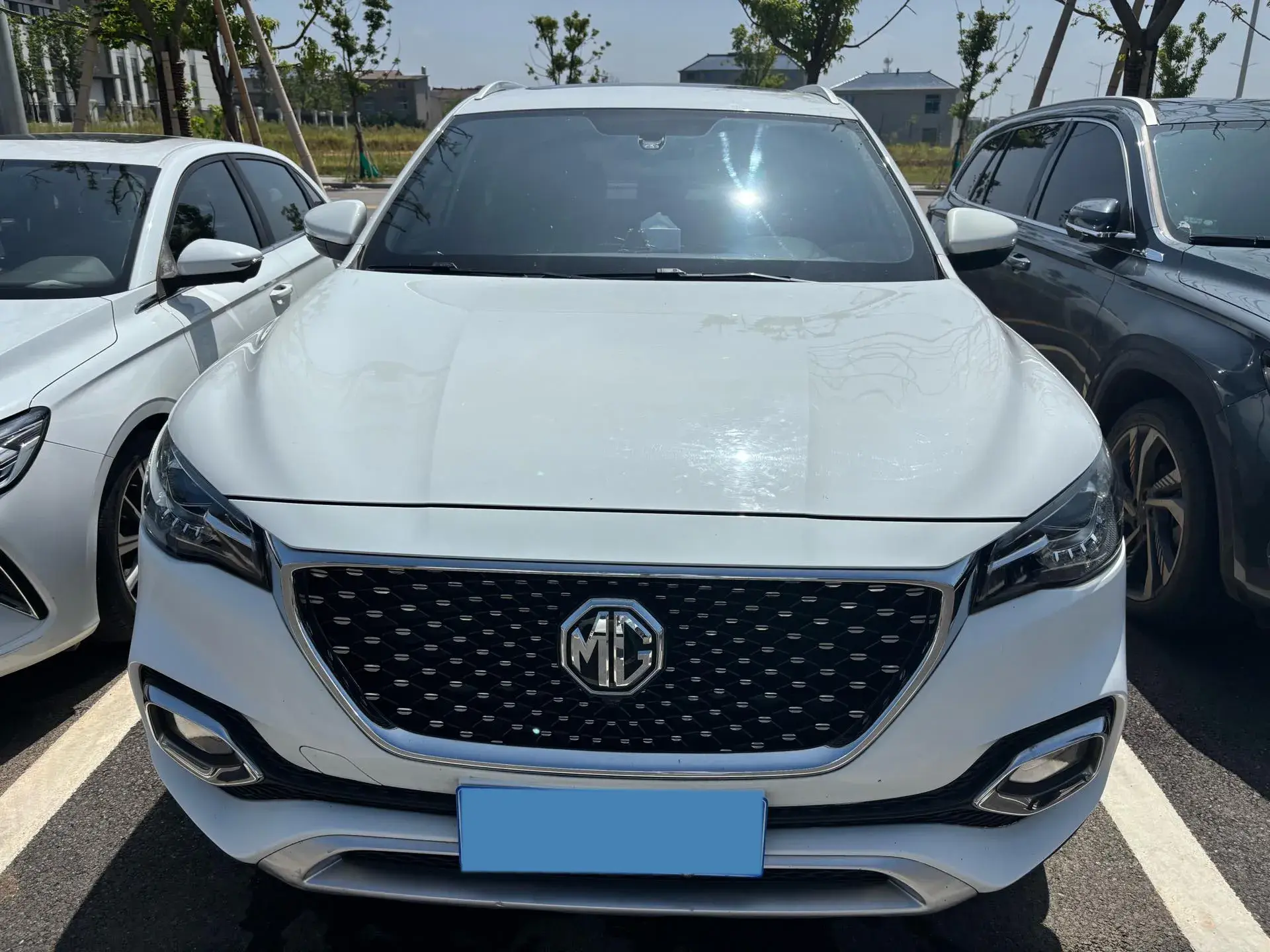 2019 MG HS thumbnail 2