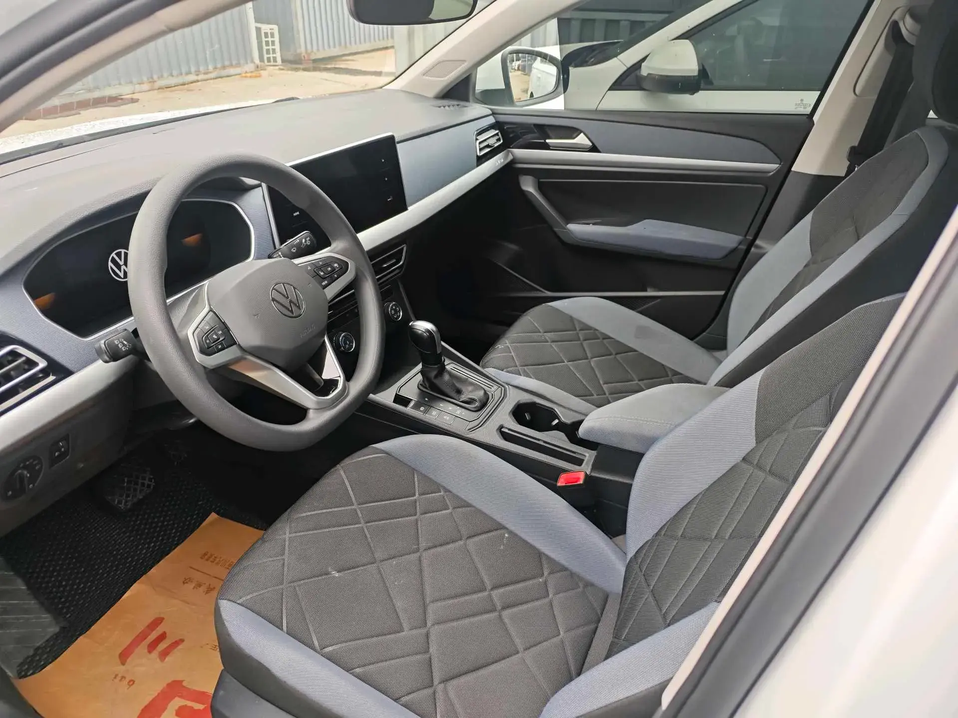 2023 VOLKSWAGEN LAVIDA thumbnail 2