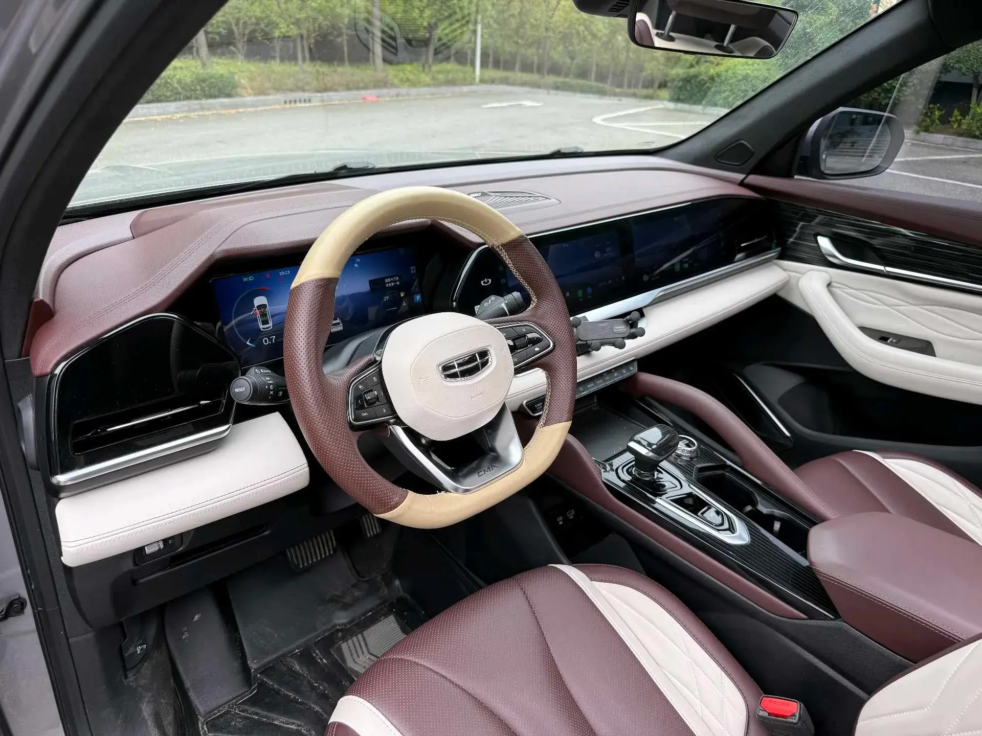 2021 GEELY MONJARO thumbnail 2