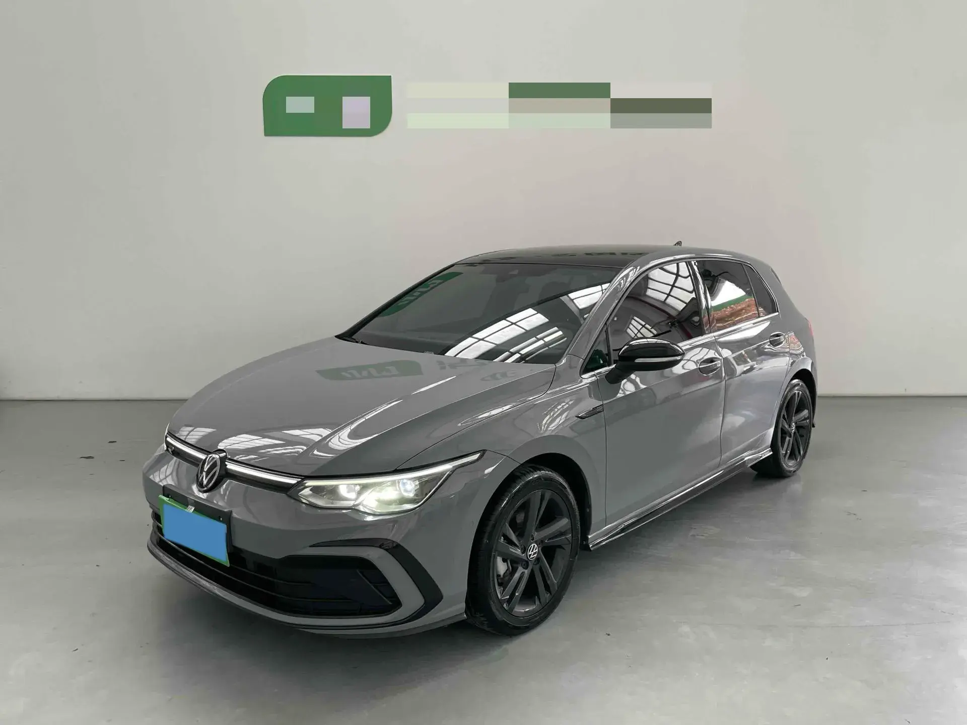 2021 VOLKSWAGEN GOLF view 1