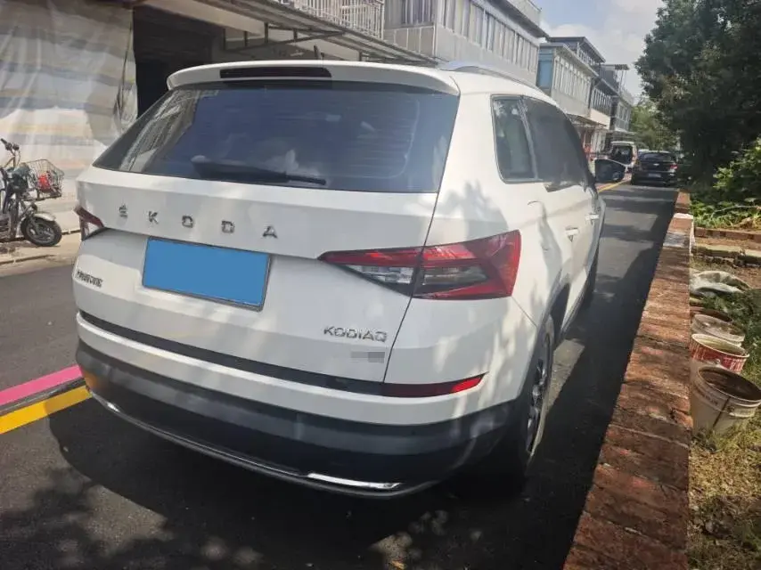 2019 SKODA KODIAK thumbnail 2