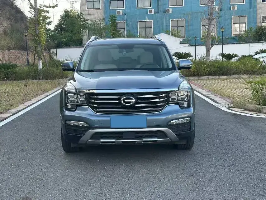 2017 GAC TRUMPCHI thumbnail 2