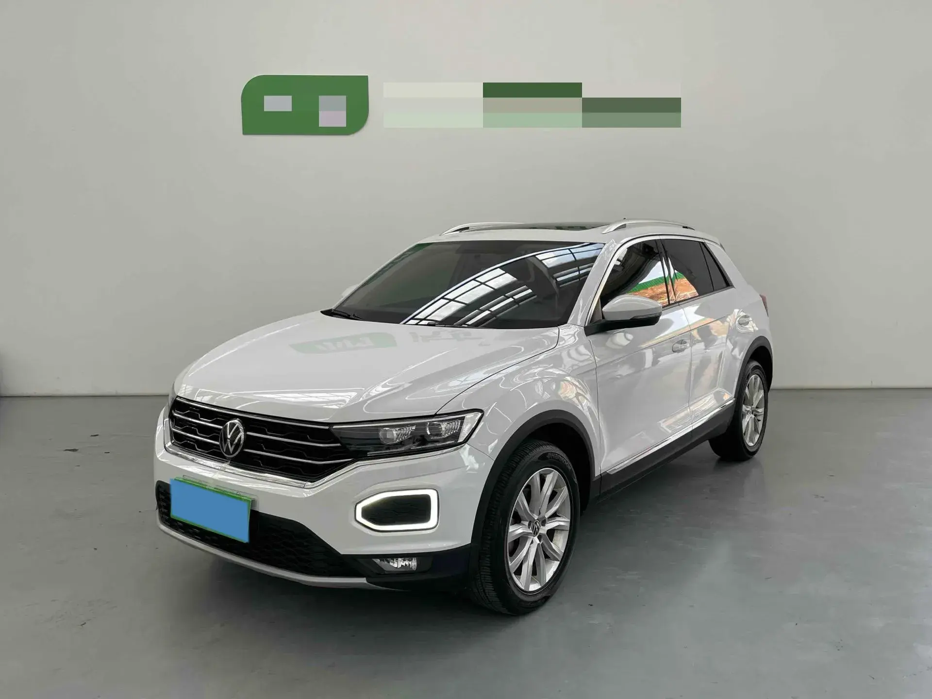 2021 VOLKSWAGEN T-ROC view 1