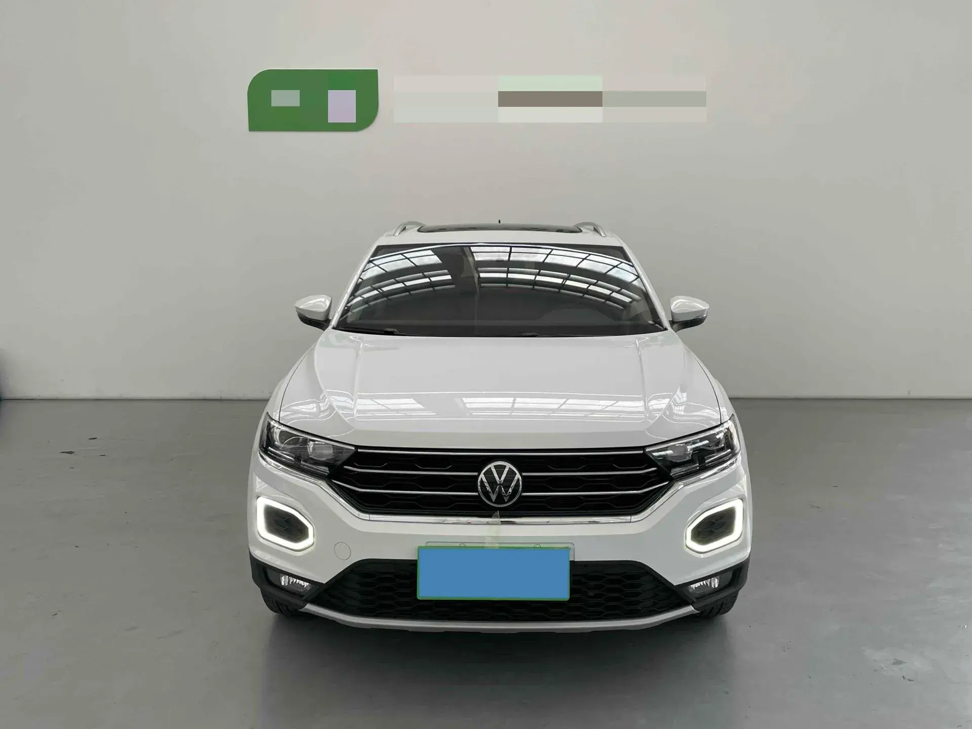 2021 VOLKSWAGEN T-ROC thumbnail 2