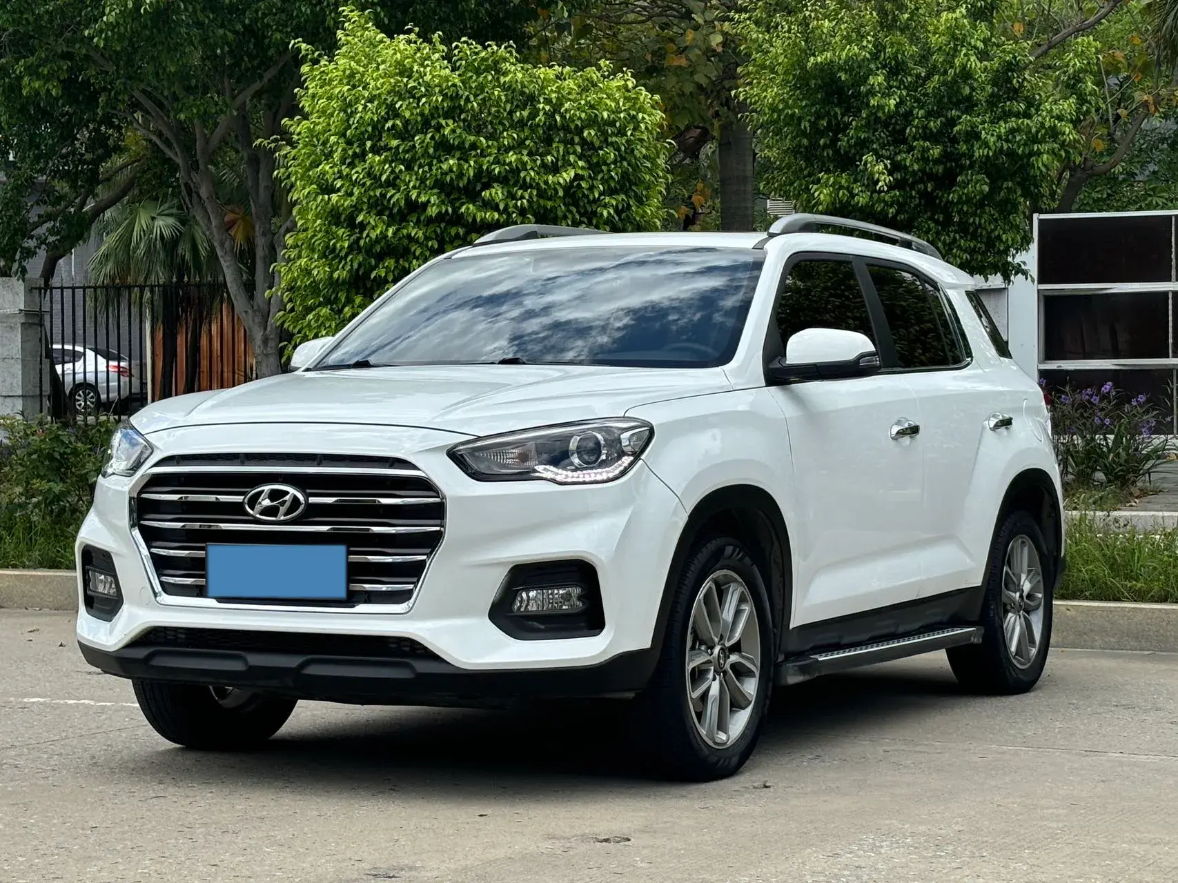 2019 HYUNDAI IX35 view 1