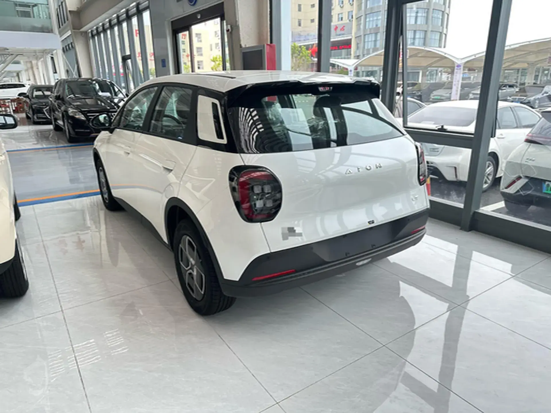 2025 AION AION thumbnail 3