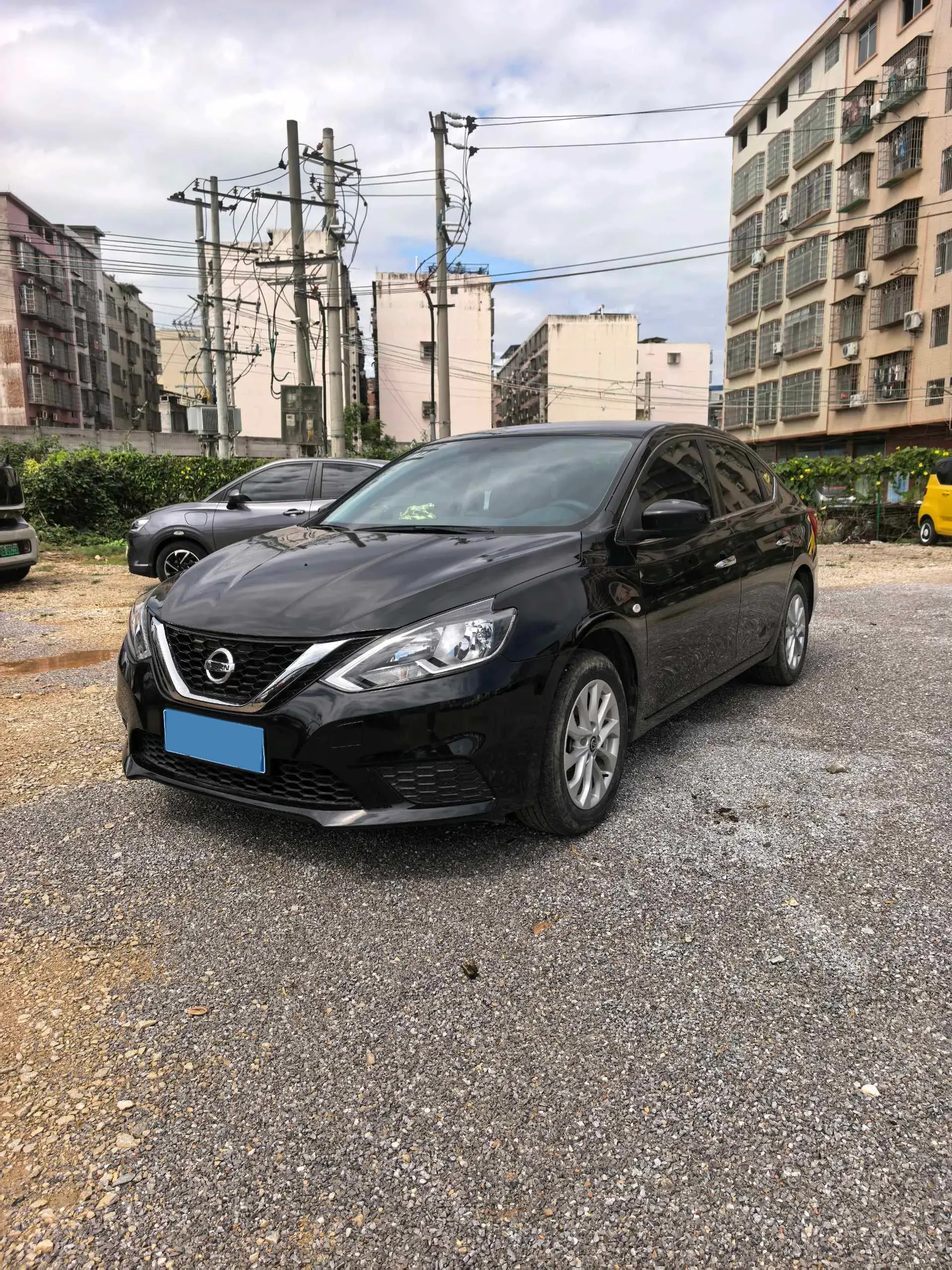 2021 NISSAN SYLPHY view 1