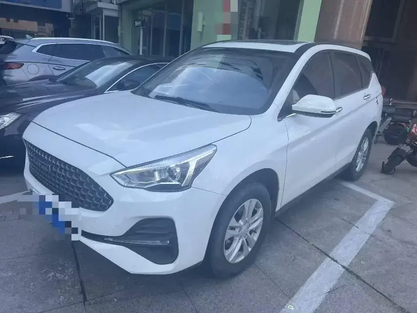 2019 HAVAL M6 view 1